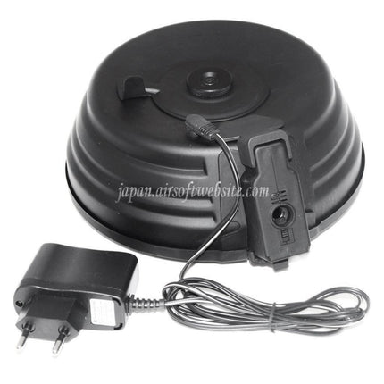 CYMA 2500発 鋼板製ワイヤード&サウンドコントロール電動ドラムマガジン EU 220V プラグ付き充電器 AK シリーズ AEG ライフル エアソフトガン対応 ブラック